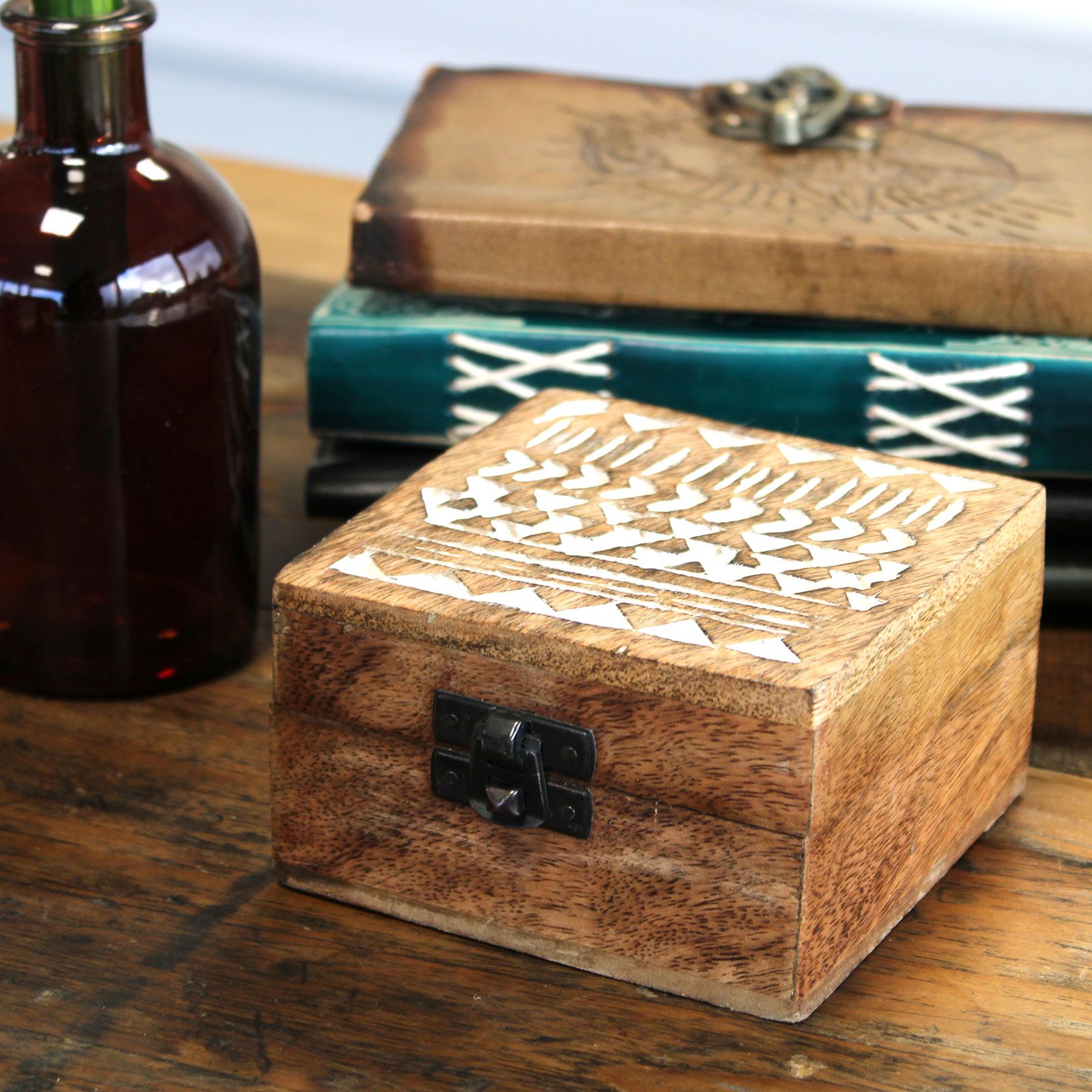 Caja de Madera Blanca - 4x4 Diseño Azteca - Imagen 2