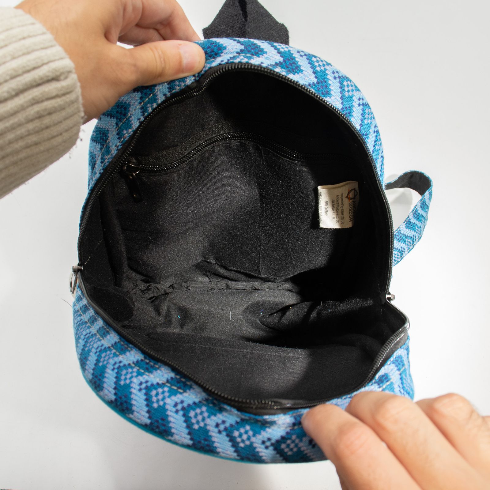 Mochila mediana de Katmandú – Diseño de Dhaka (30x21x9cm) - Imagen 7