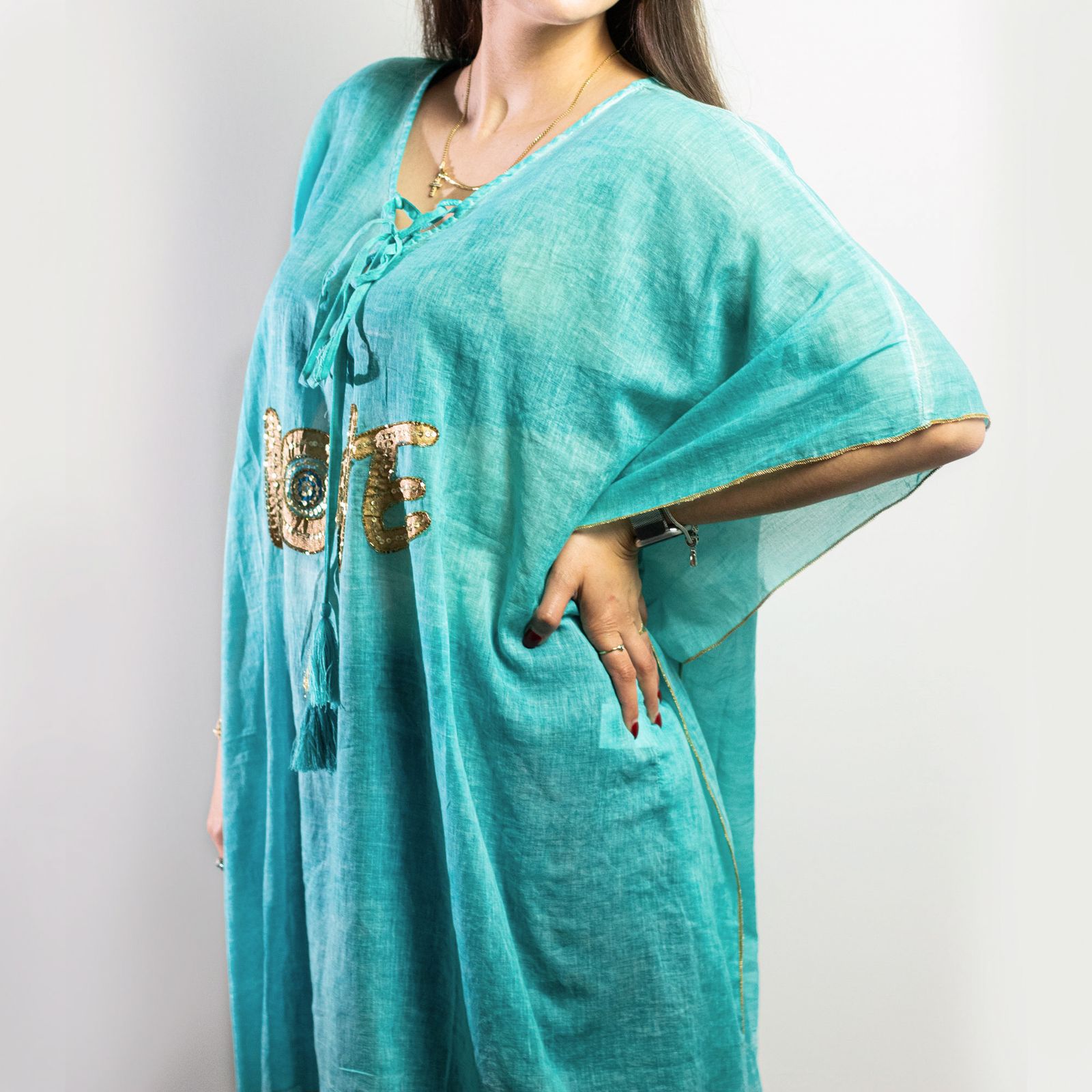 Colección Nómada Sari Mediterráneo - Kaftan - Diseño de Corazón en Turquesa y Oro - Imagen 4