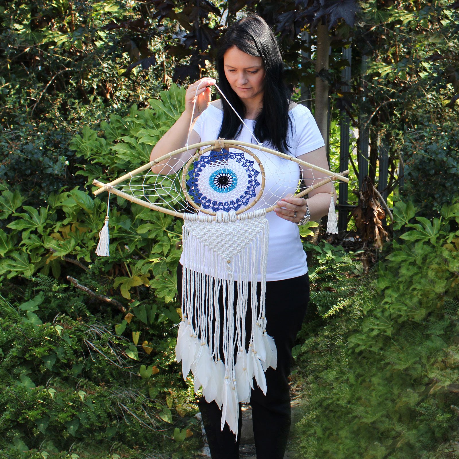 Atrapasueños - Lrg Macramé Mal de Ojo Azul / Blanco / Negro - Imagen 4