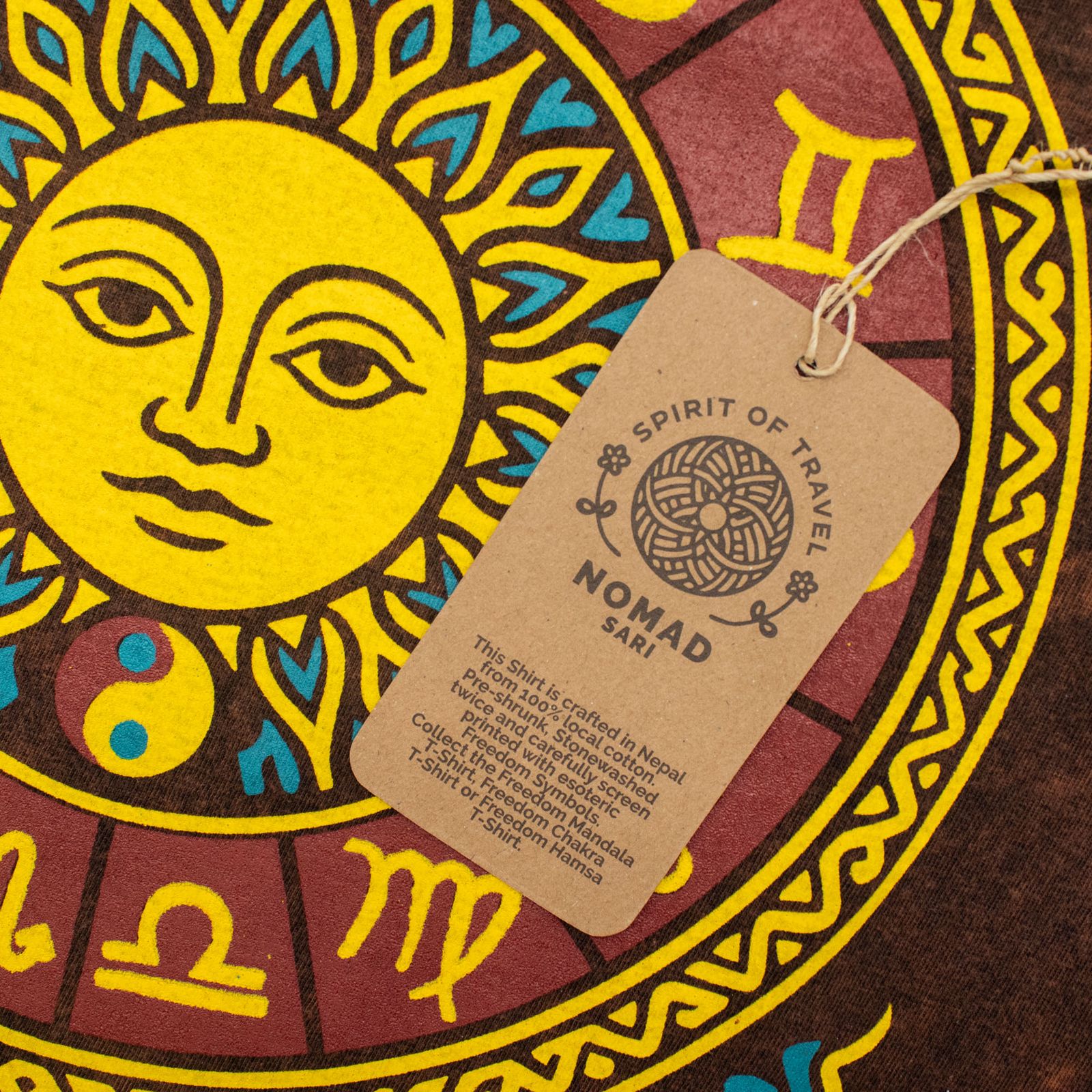 Nomad Sari Camiseta de Algodón Lavado a Piedra - Sol y Zodíaco - Marrón - Grande - Imagen 5