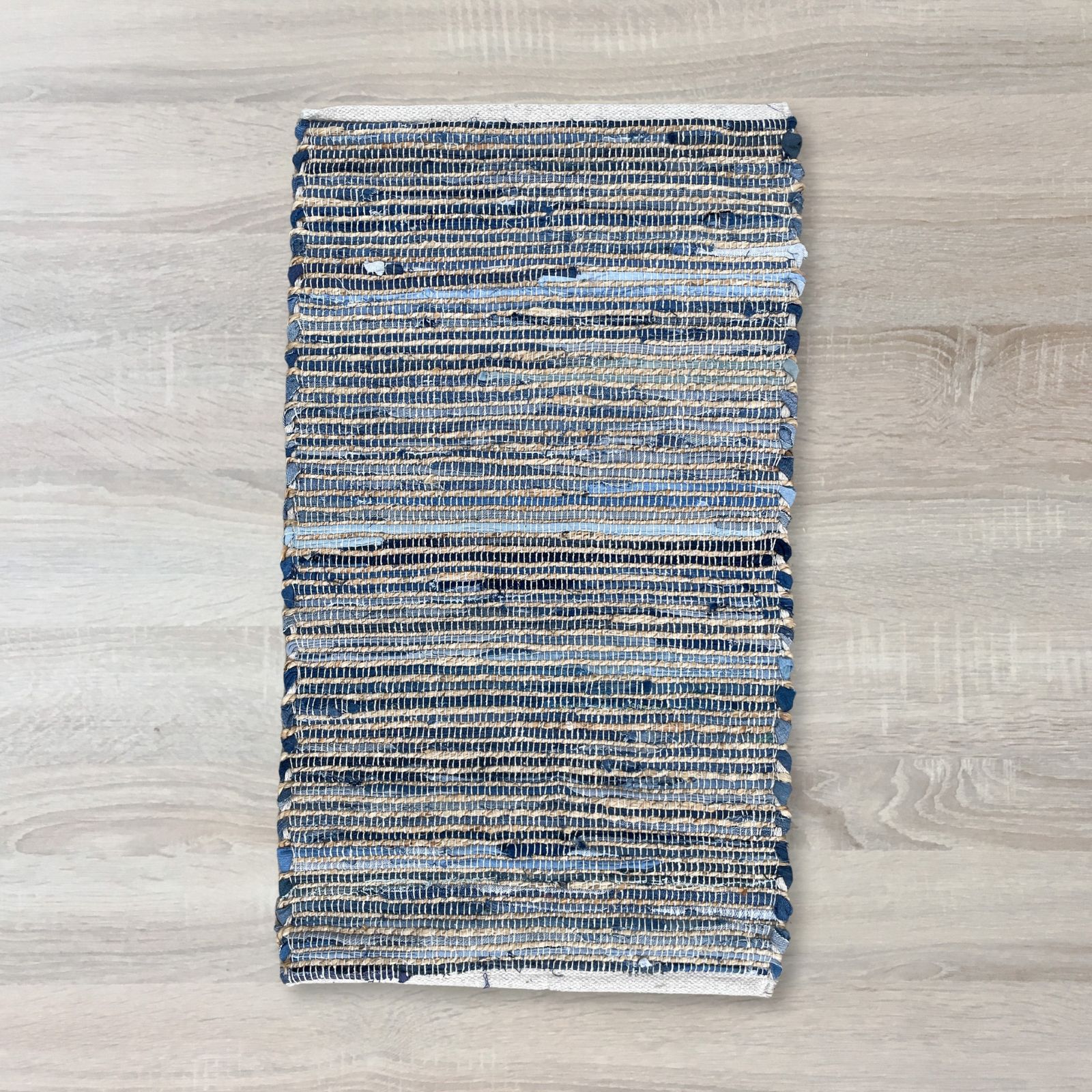 Alfombra pequeña de yute de algodón reciclado - 50x90cm - Azul - Imagen 3