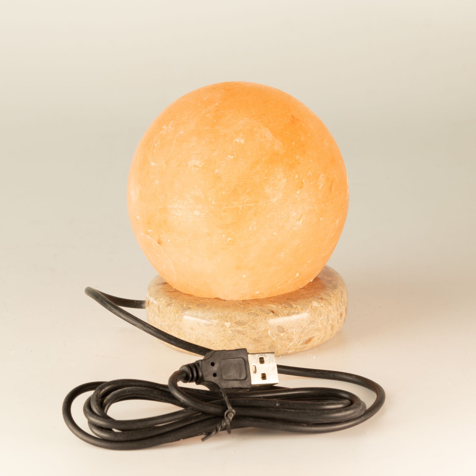Lámpara de sal de bola USB de calidad - 8 cm - Imagen 2