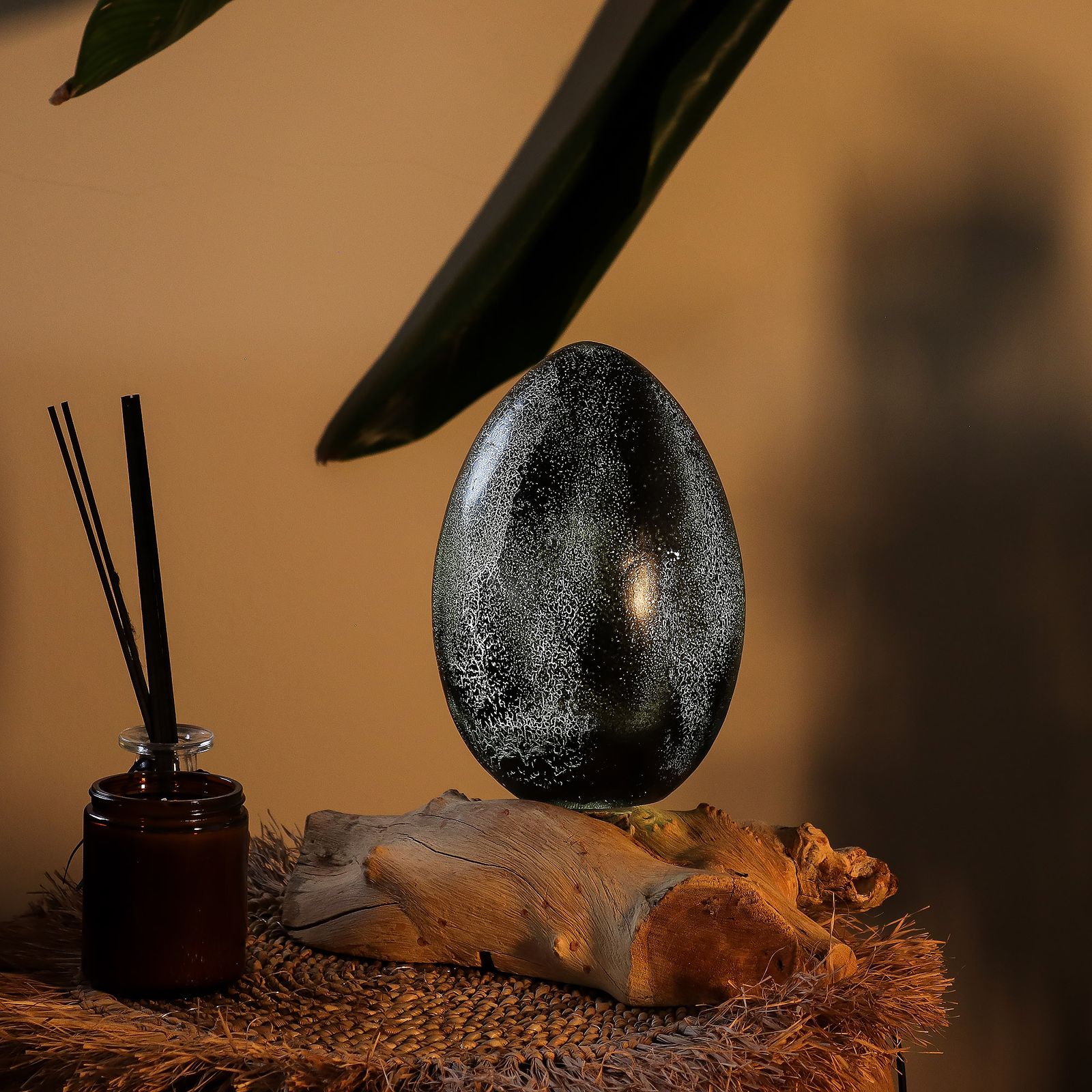 Lámpara de Mesa con Pantalla Huevo de Lava Craquelado – Gris - Imagen 6