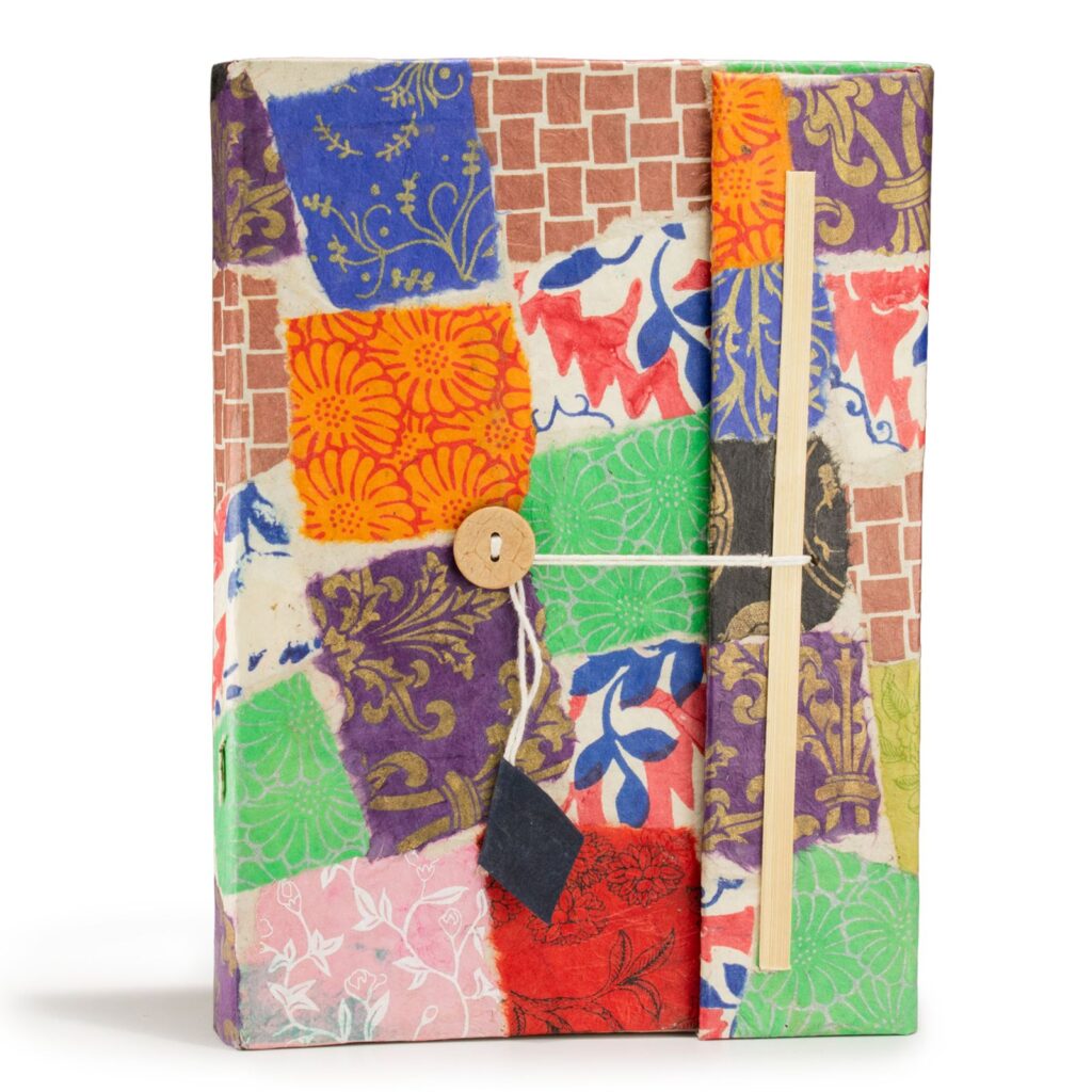 Lokta Patchwork Notebook – Grande (21x15cm) – 45 Hojas – Incluye marcador de páginas – Multicolor
