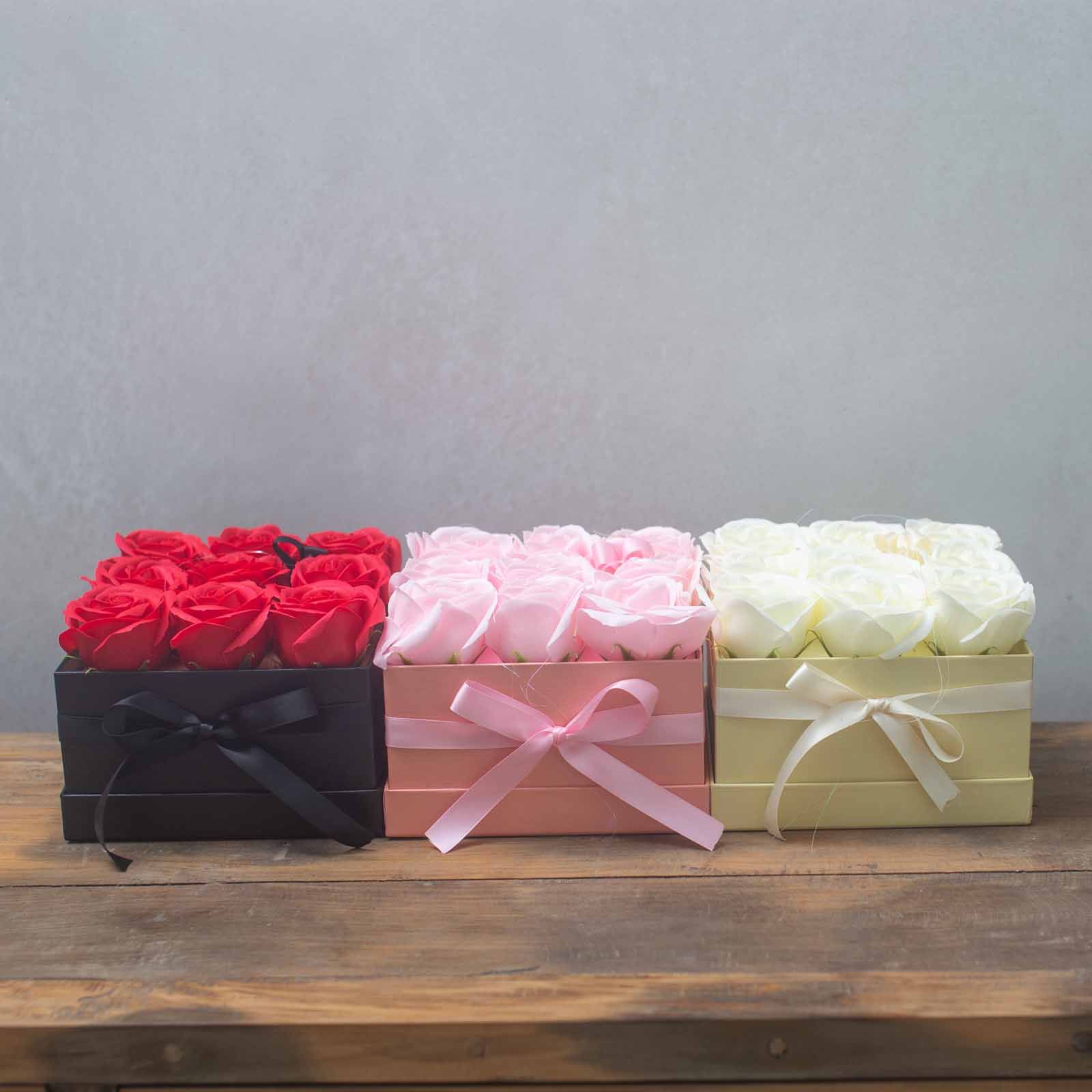 Caja de Regalo - Flor de Jabón 9 Rosas Rosas - cuadrado - Imagen 3
