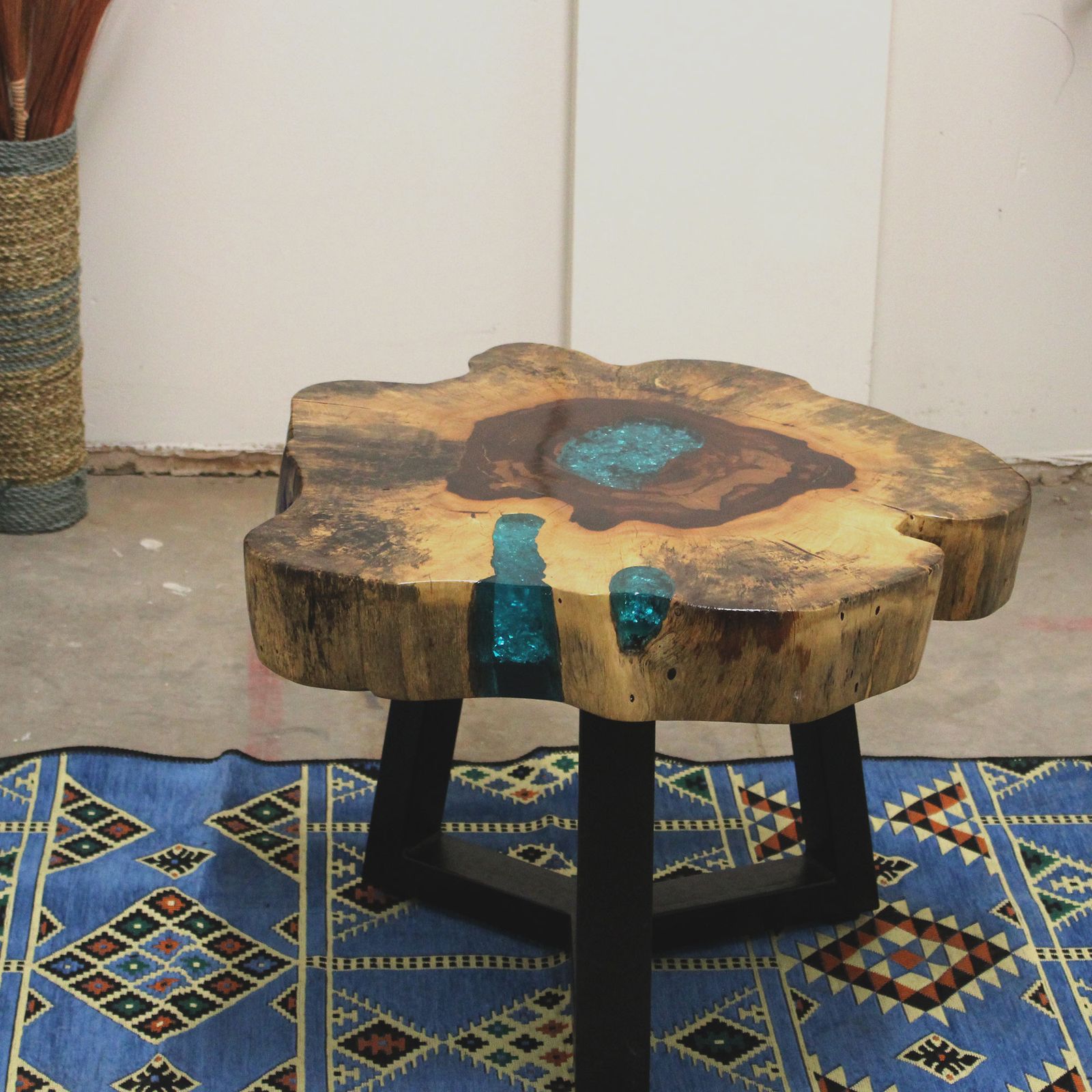 Mesa de Café de Tamarindo y resina - Agua - Imagen 6