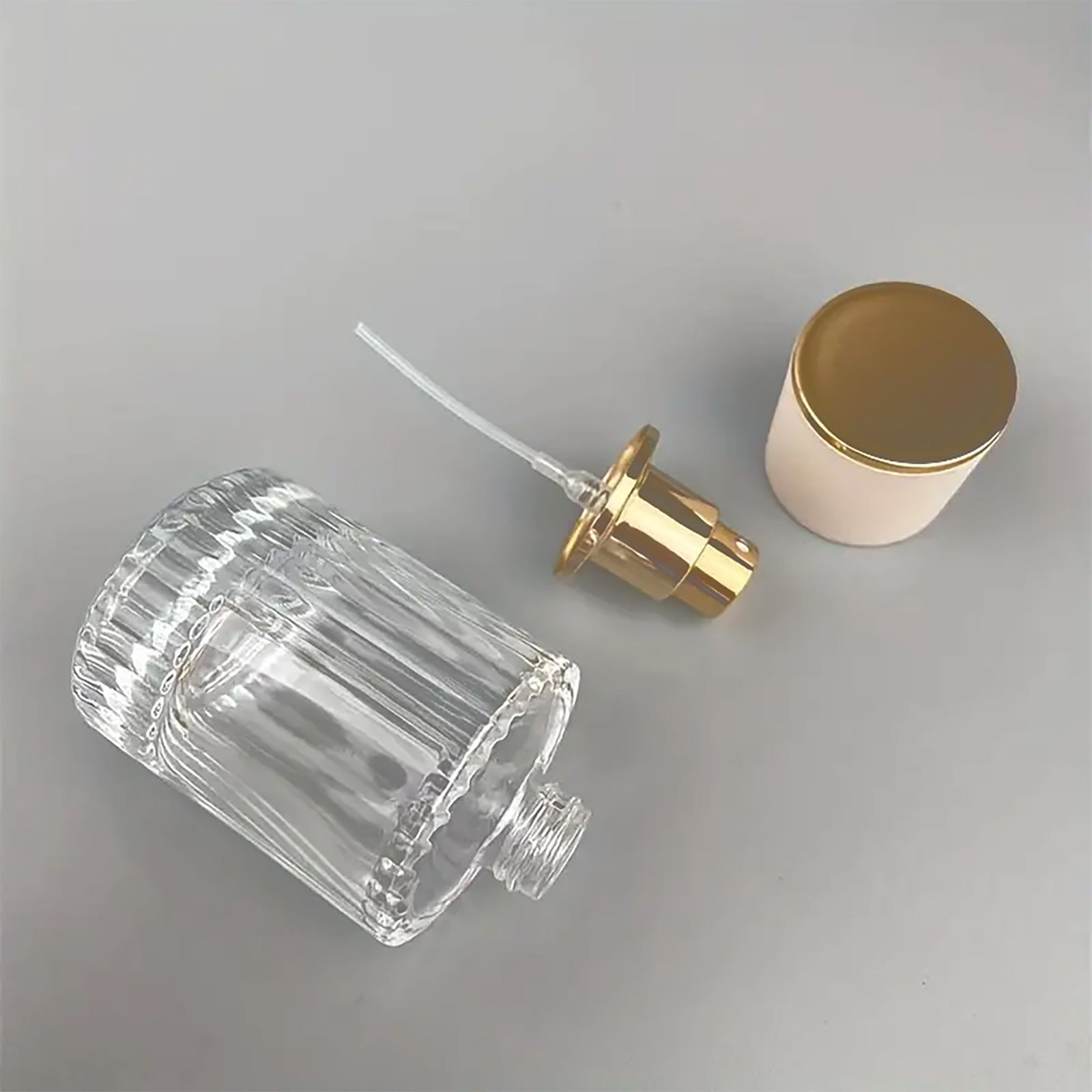 Frascos de vidrio para perfume con pulveridaor y tapa roja 30 ml - Imagen 3