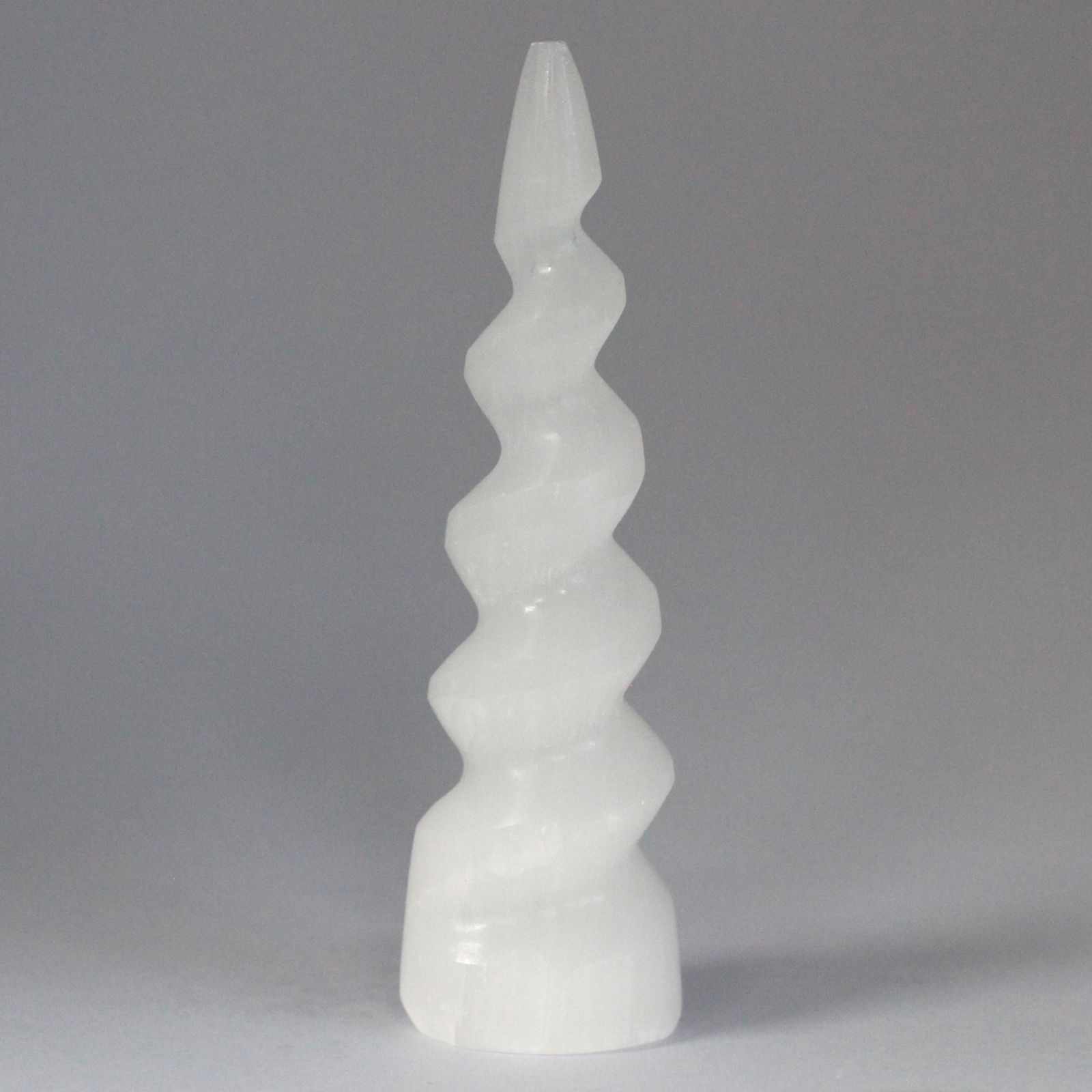Torre de Cuerno de Unicornio Espiral de Selenita - 15 cm - Imagen 4
