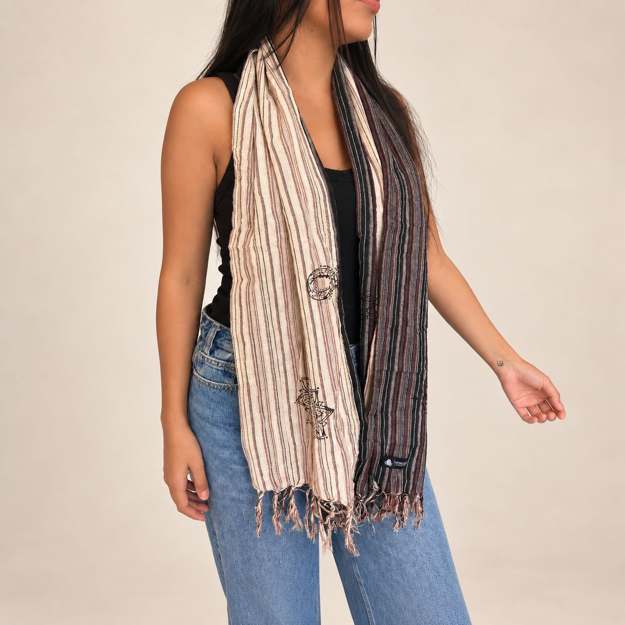 Nomad Sari - Bufanda de bendición para viajar - 170x50cm - Nomad Comass - Imagen 2