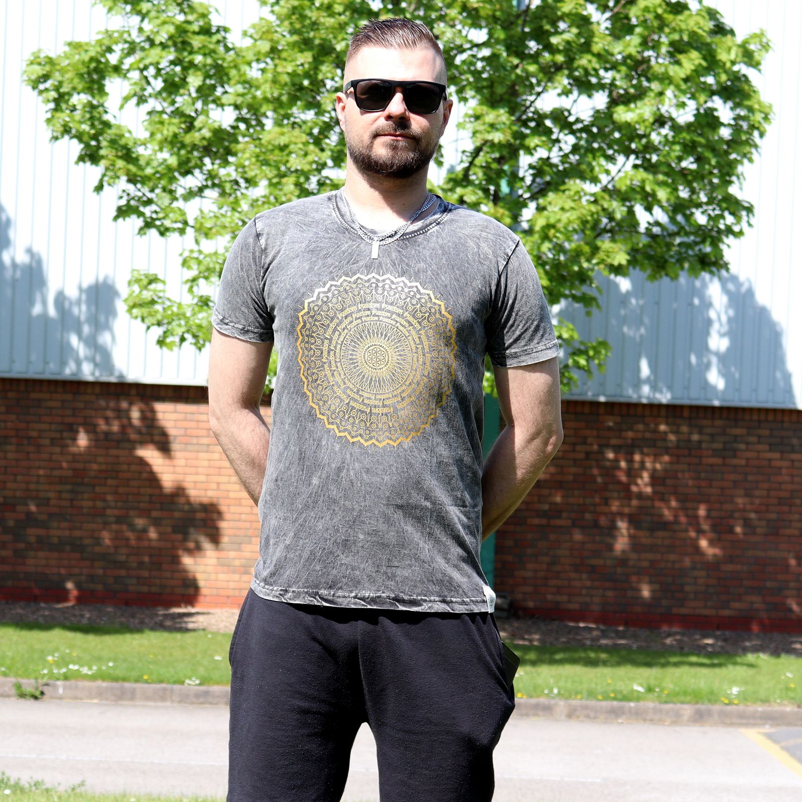 Camiseta Nomad Sari Pequeña - Mandala - Gris oscuro - Imagen 2